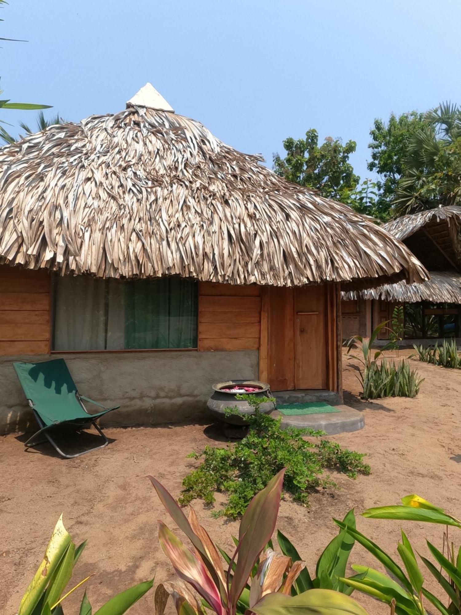 Monsoon Eco Resort - Whisky Point Arugambay Поттувіл Номер фото